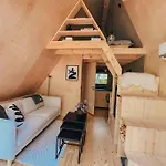 Vikendica Unique Tiny House In Countryside Kuelaaseme