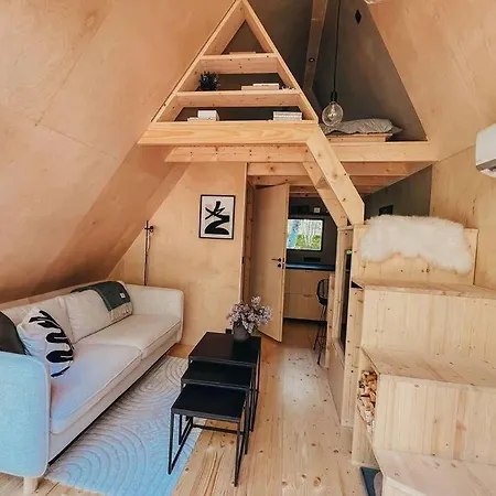 Hébergement de vacances Unique Tiny House In Countryside Kuelaaseme